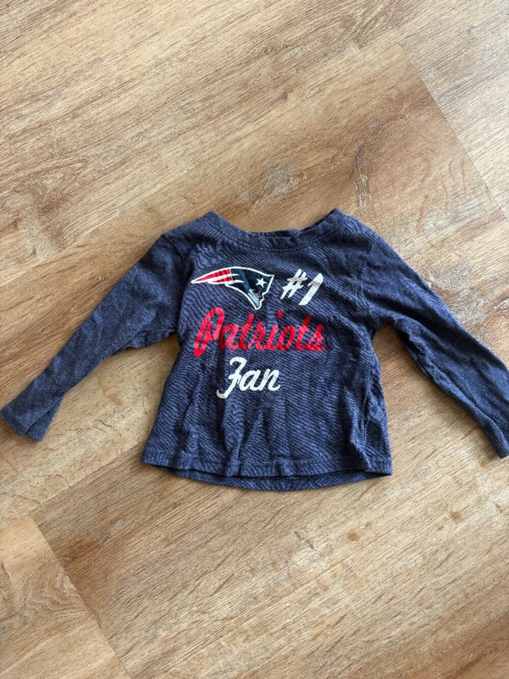 NFL team Patriots Fan shirt, size 18-24 months